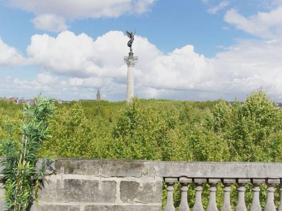 Spring, Day, Balcony/Terrace, Landmark view