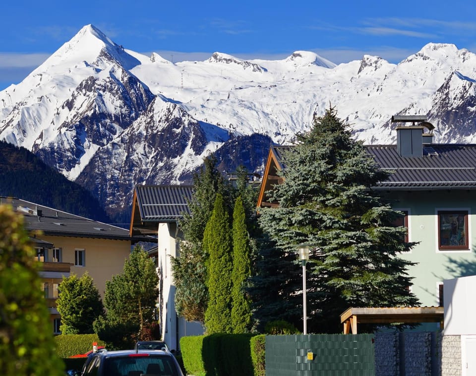 Facade/entrance, Street view