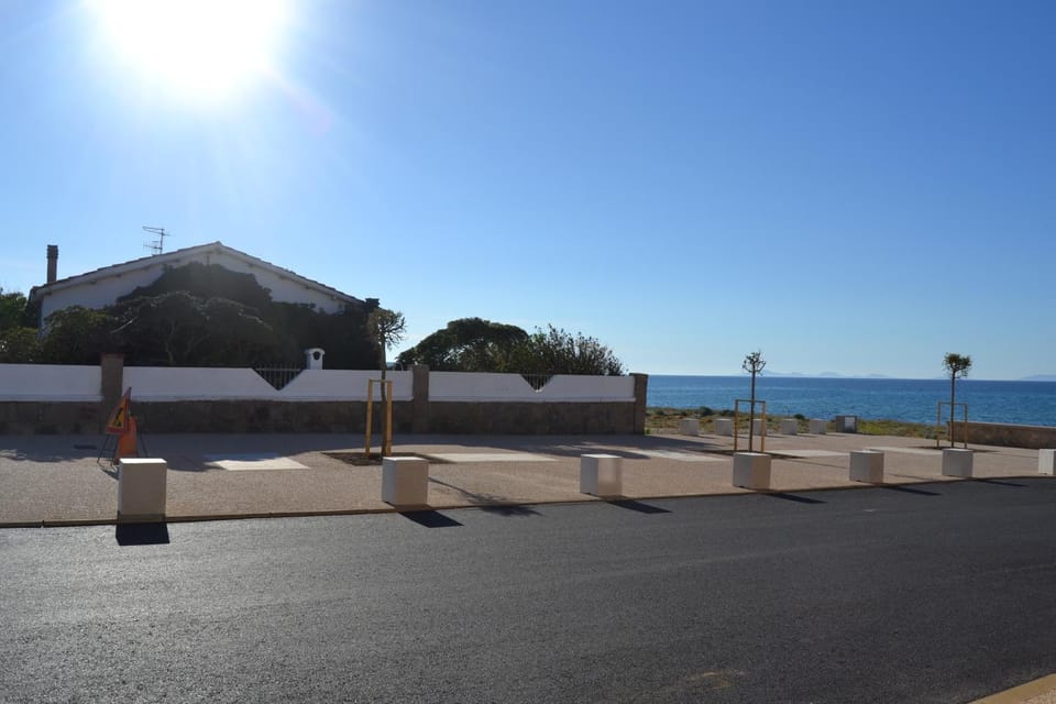 Property building, Sea view