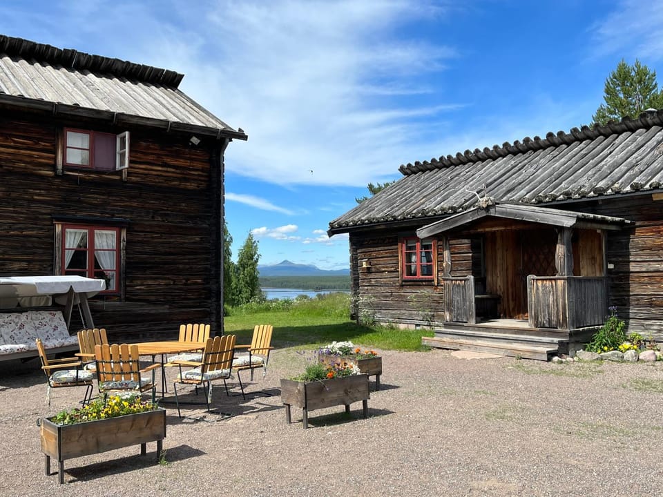 Property building, Patio, Natural landscape, Mountain view