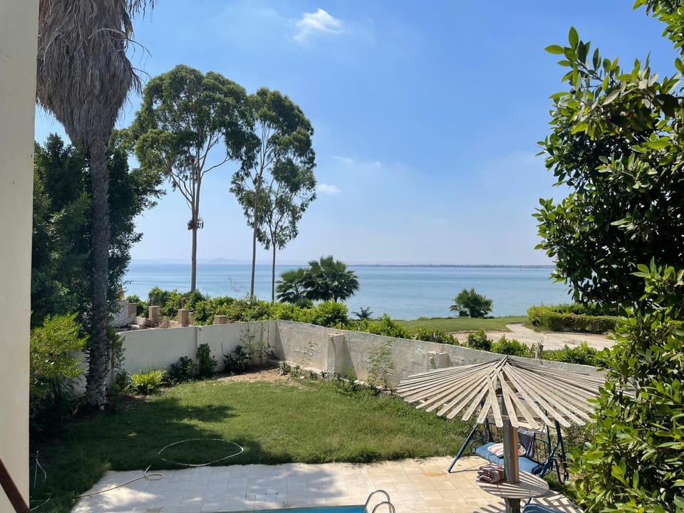 Natural landscape, Garden view, Sea view