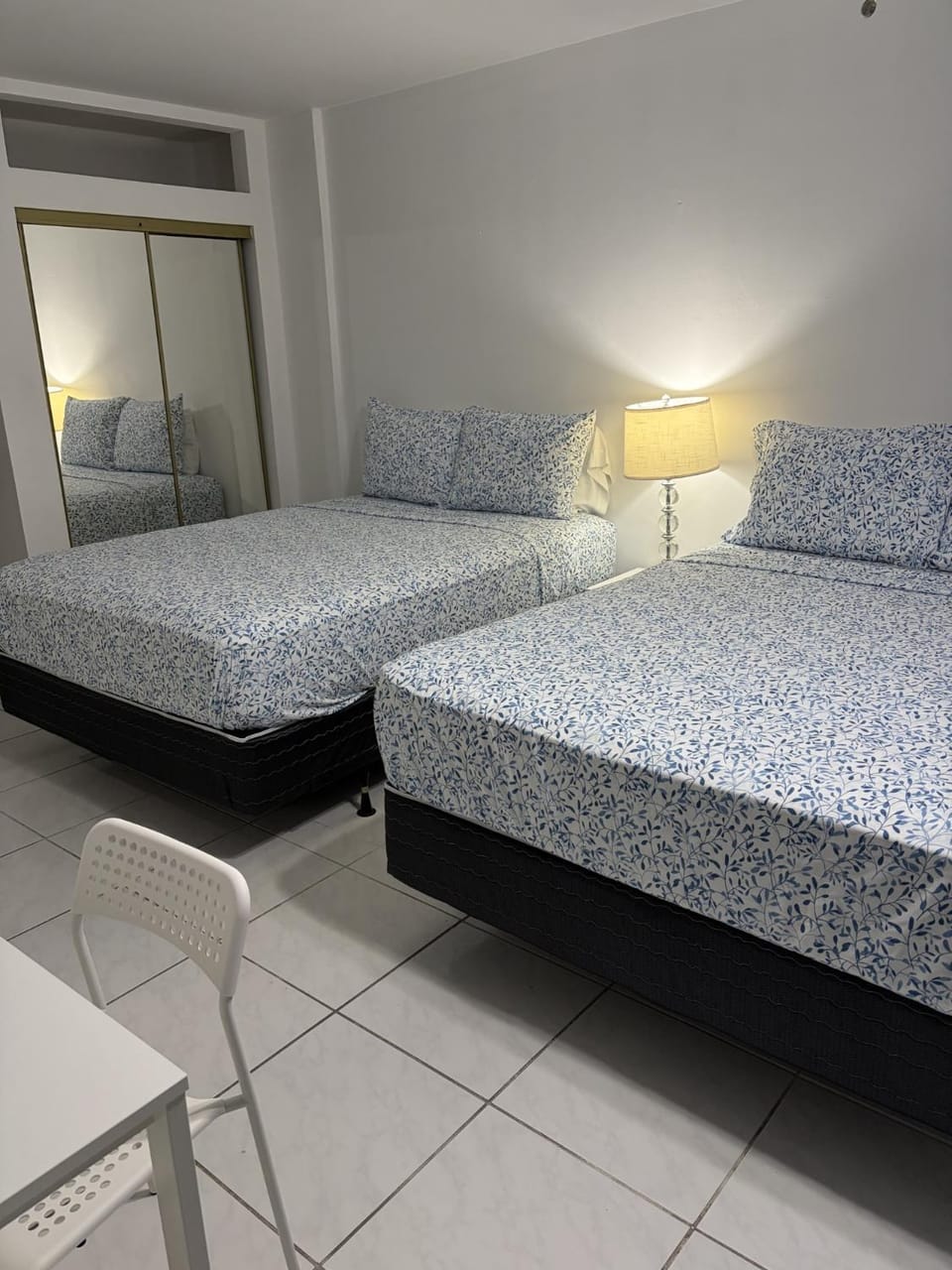 Bed, Photo of the whole room
