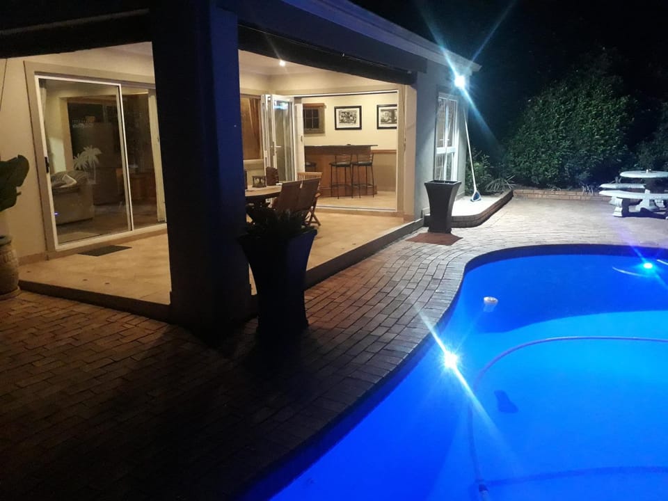 Swimming pool, Entertainment