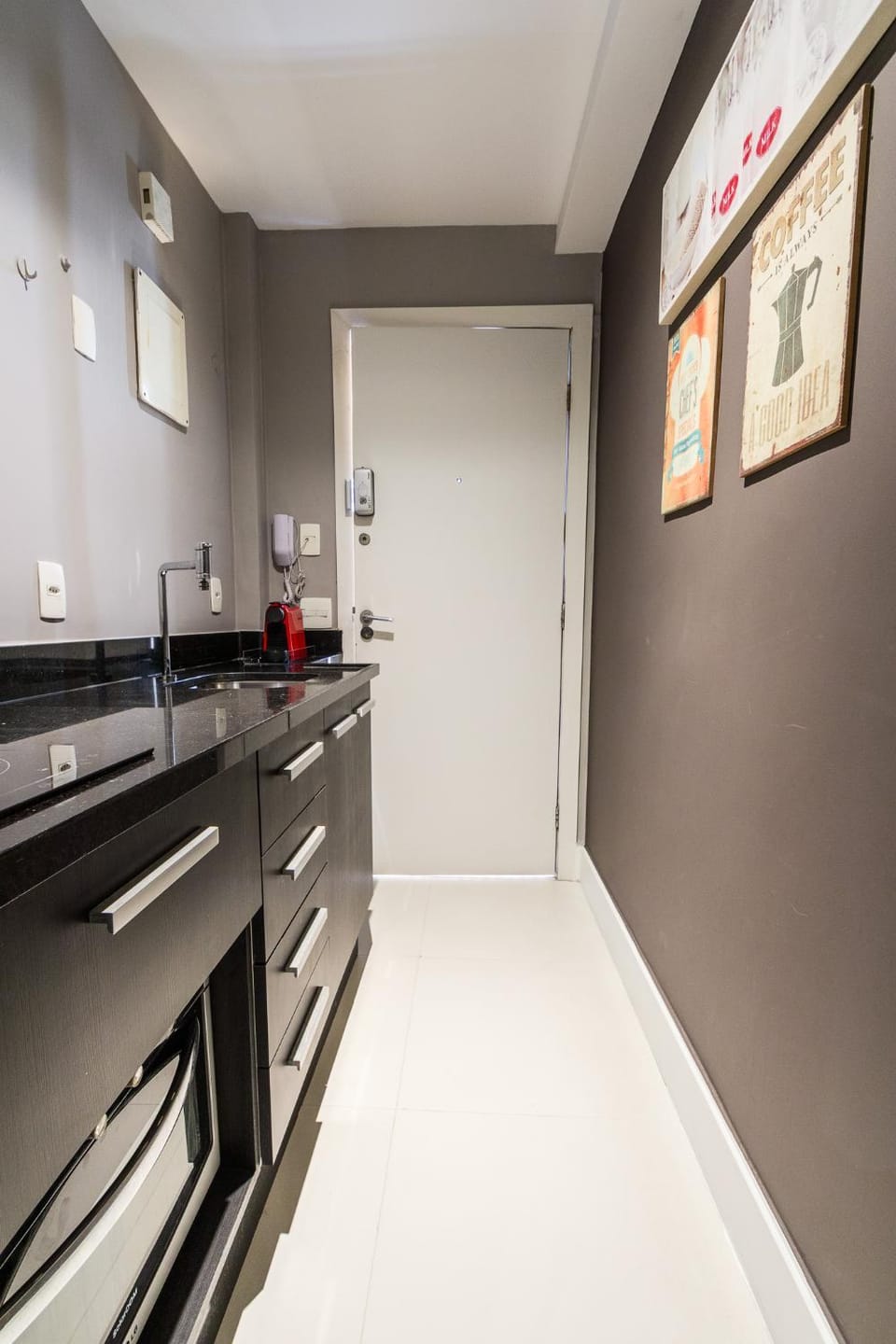 Kitchen or kitchenette, oven, stove