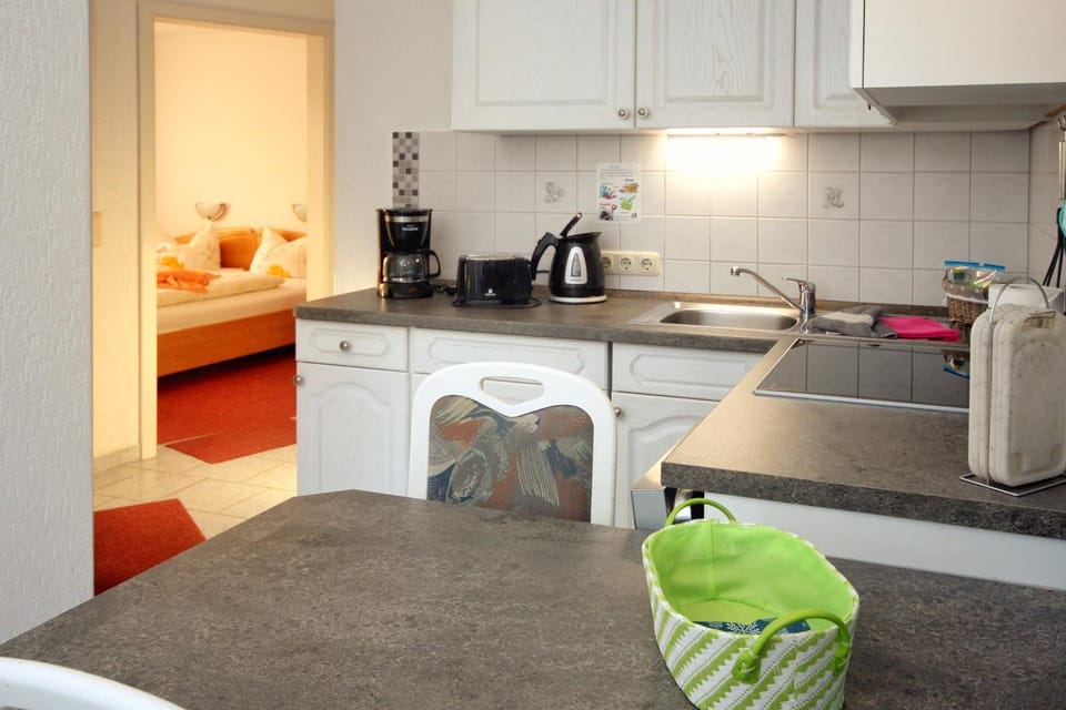 Kitchen or kitchenette, Decorative detail