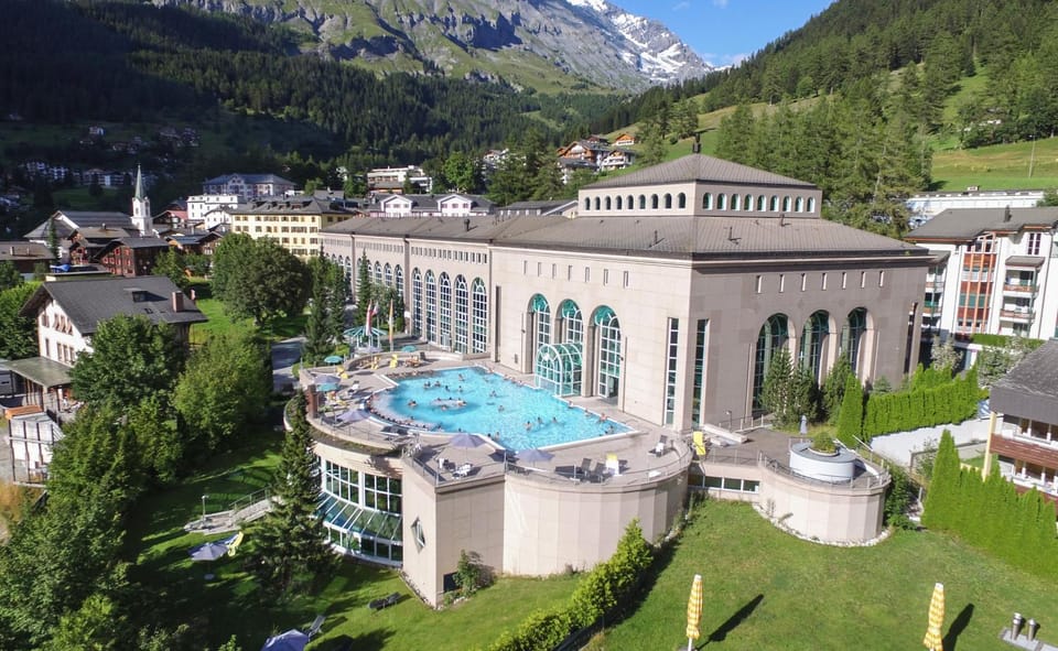 Bird's eye view, Spa and wellness centre/facilities, On site, Pool view, Open Air Bath