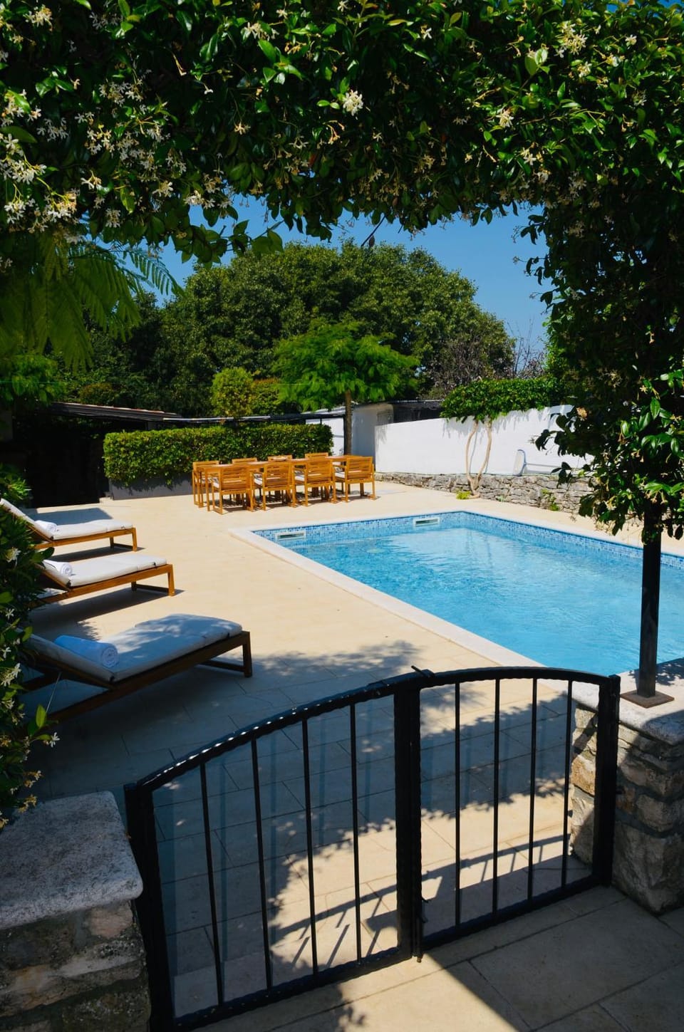 Swimming pool