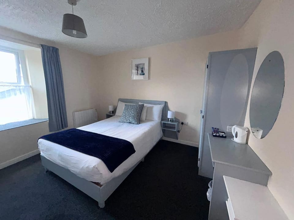 O'Loughlin's Bar Bed and Breakfast in County Clare