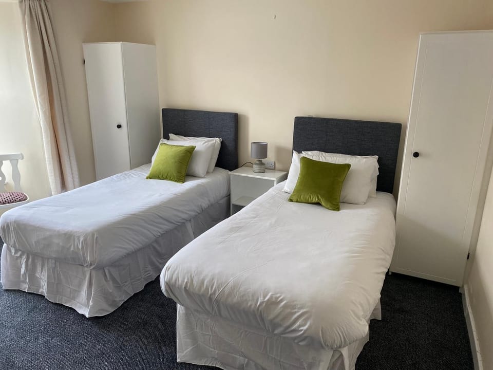 O'Loughlin's Bar Bed and Breakfast in County Clare