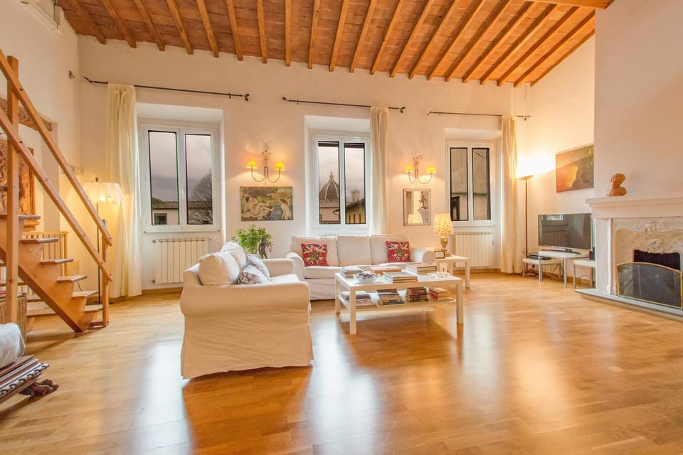 Living room, City view, Landmark view