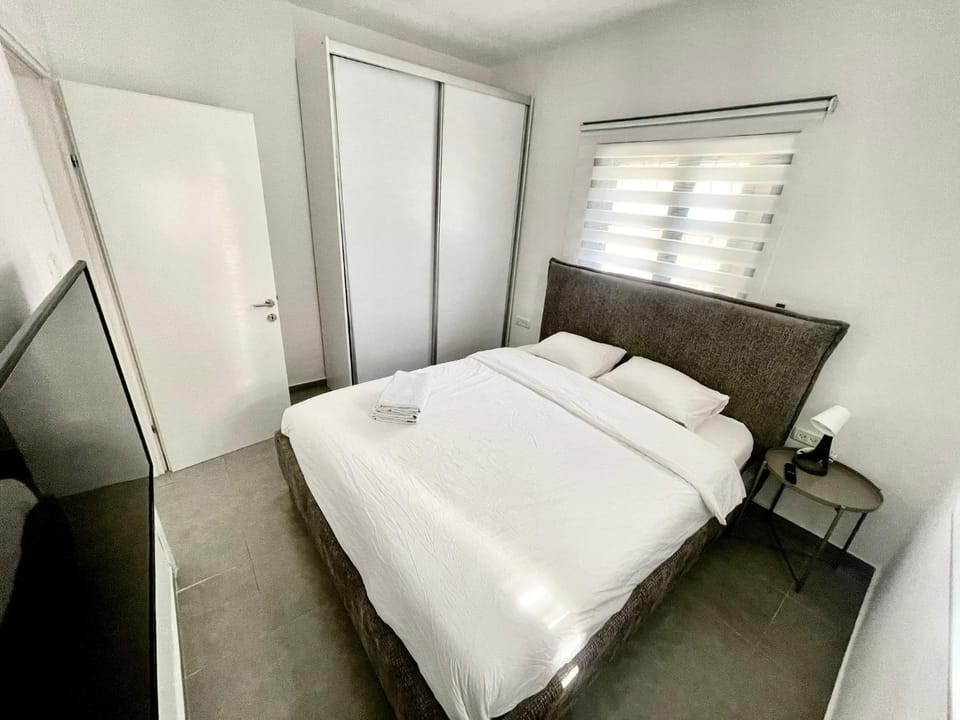 Bedroom, wardrobe