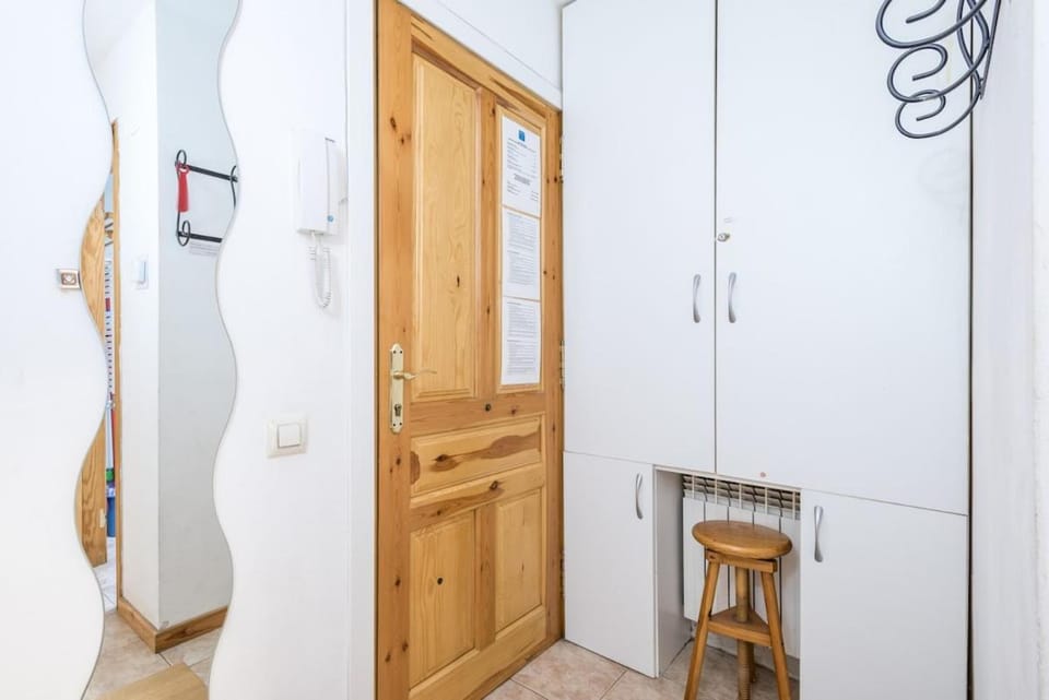 Lobby or reception, wardrobe