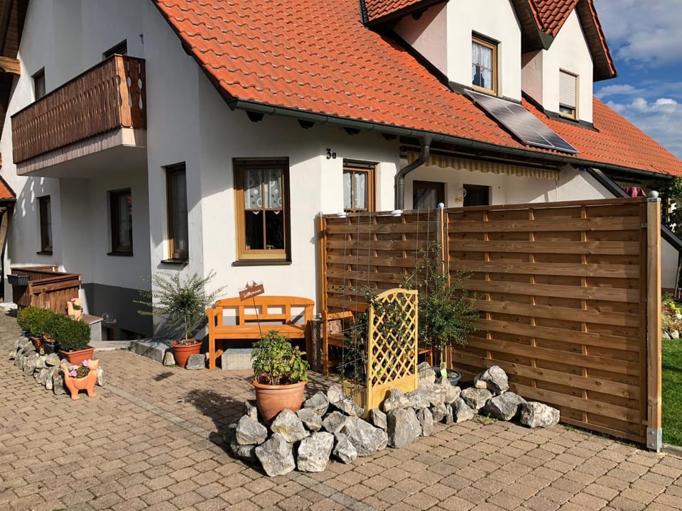 Patio, Day, Summer, Garden, Balcony/Terrace, Inner courtyard view