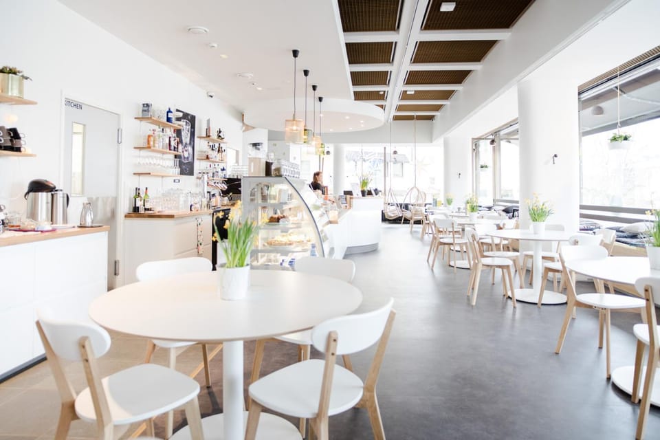 Lounge or bar, Breakfast