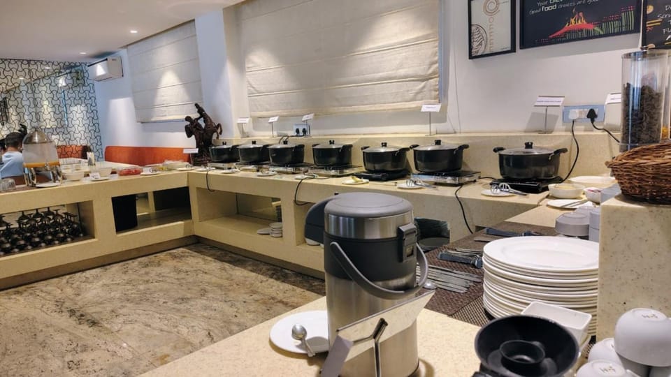 Restaurant/places to eat, Breakfast, Breakfast, Buffet breakfast