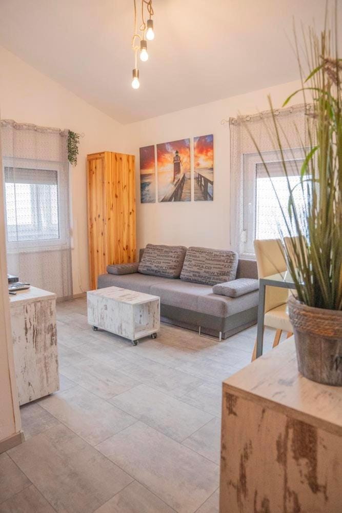 Bobovik Tengerpartivilla Apartment in Zadar County