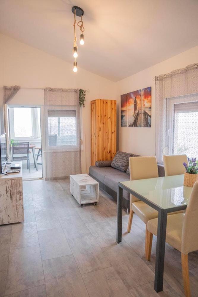 Bobovik Tengerpartivilla Apartment in Zadar County