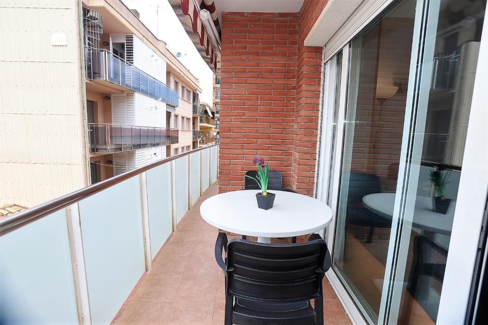 Property building, Balcony/Terrace