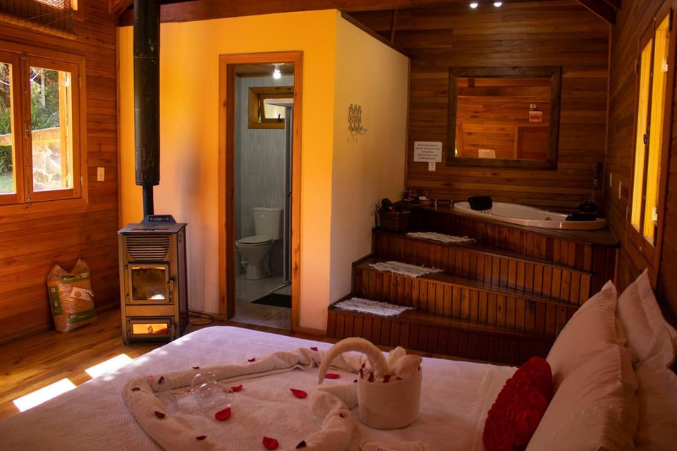 Hot Tub, Bedroom