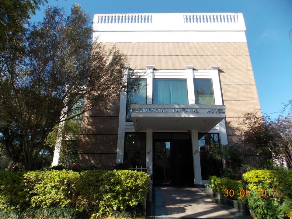 Property building, Facade/entrance