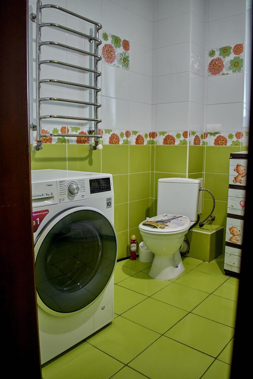 Toilet, washing machine, dryer