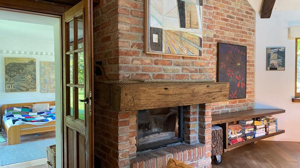 Bathroom, fireplace