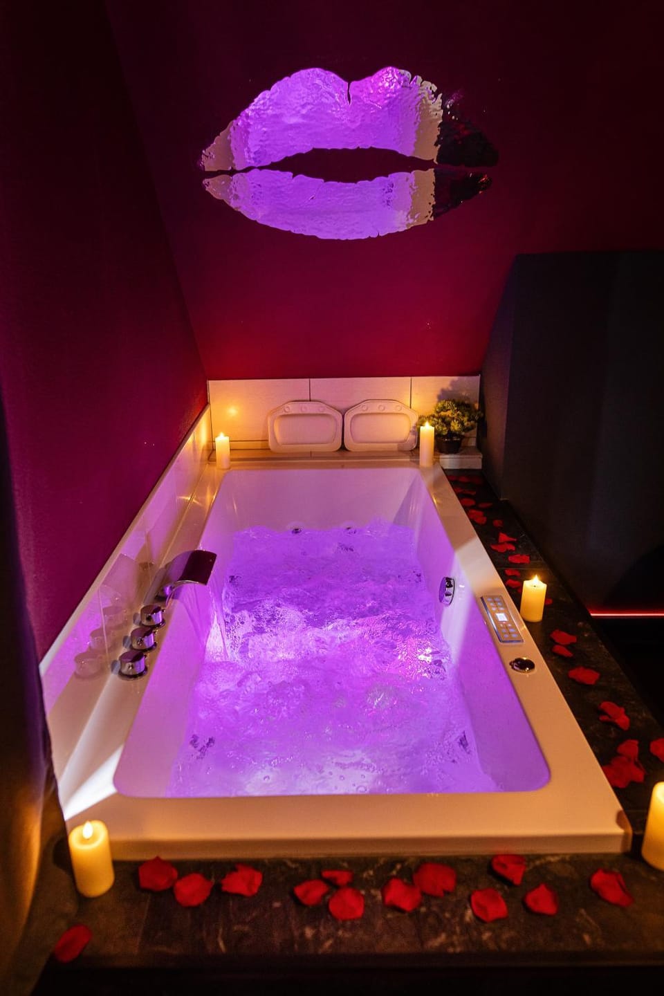 Hot Tub, Spa and wellness centre/facilities