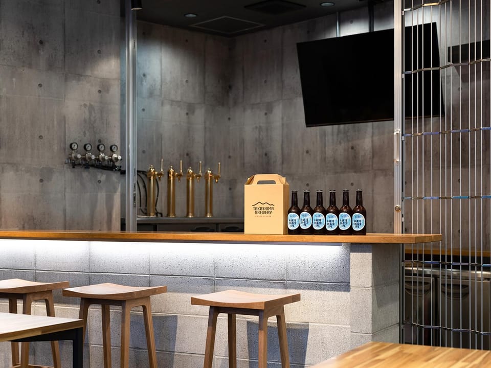 Lounge or bar