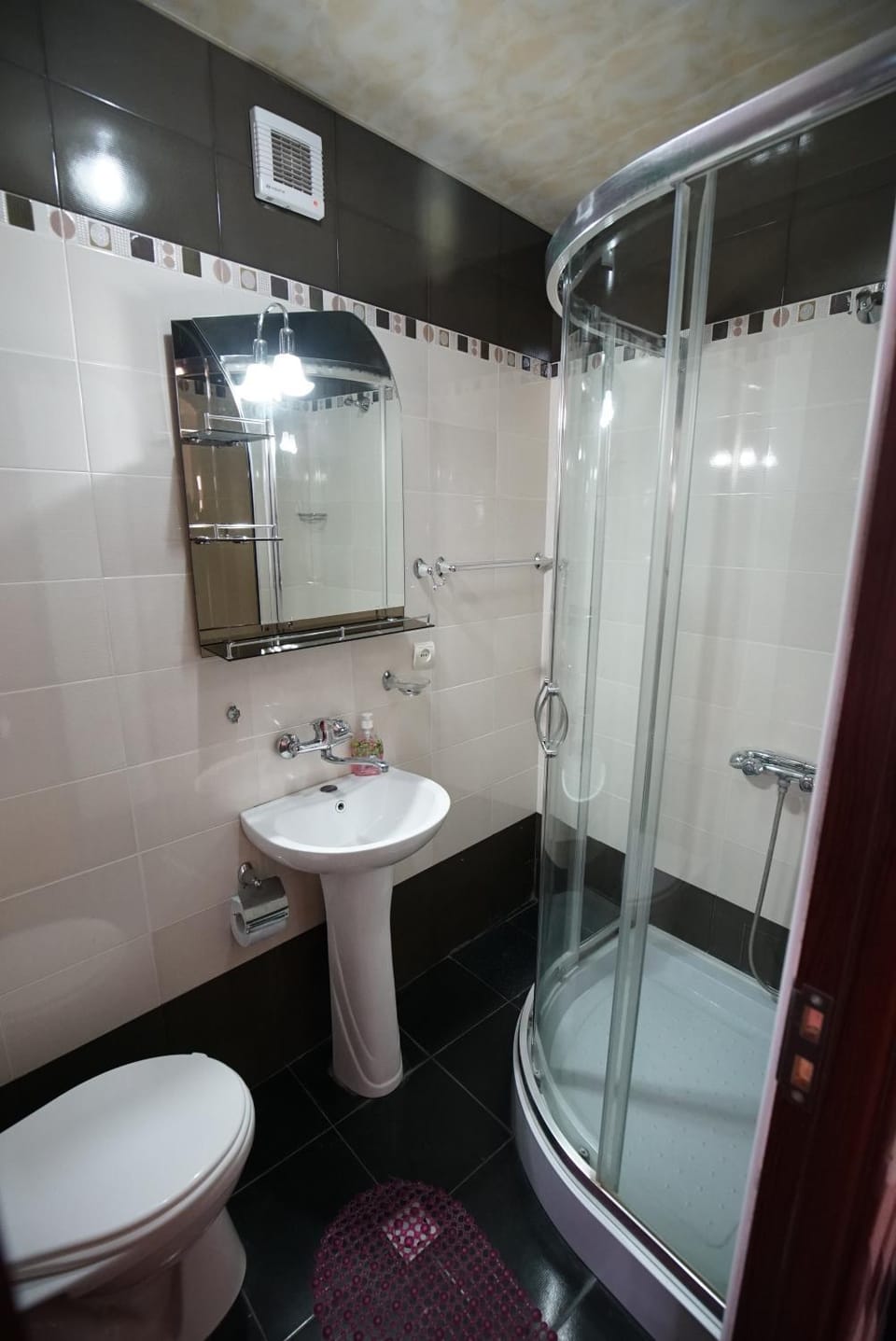 Shower, Toilet, Bathroom