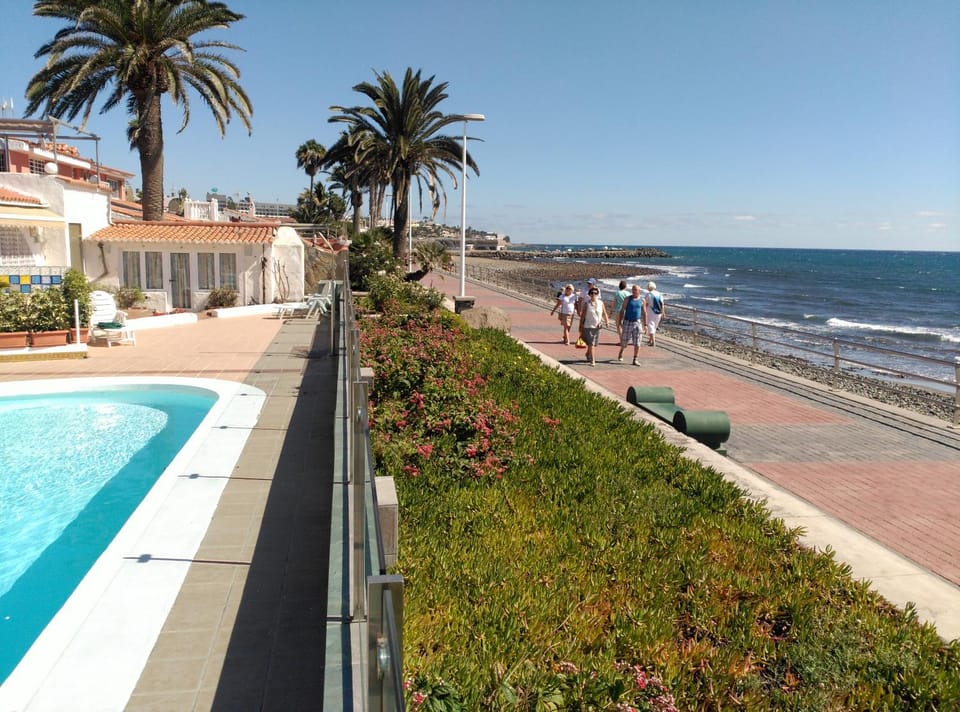 Beach, Swimming pool