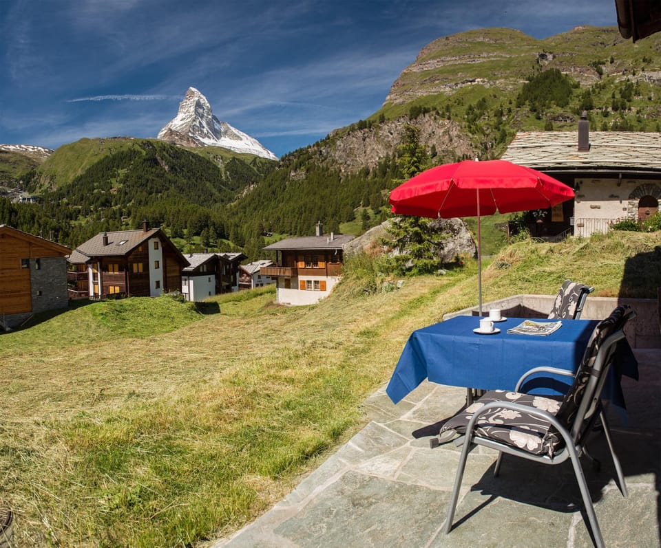 Summer, Garden, Balcony/Terrace, Landmark view, Mountain view