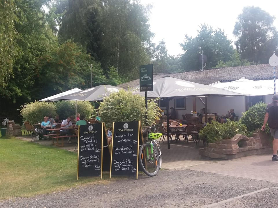 Restaurant/places to eat, Garden