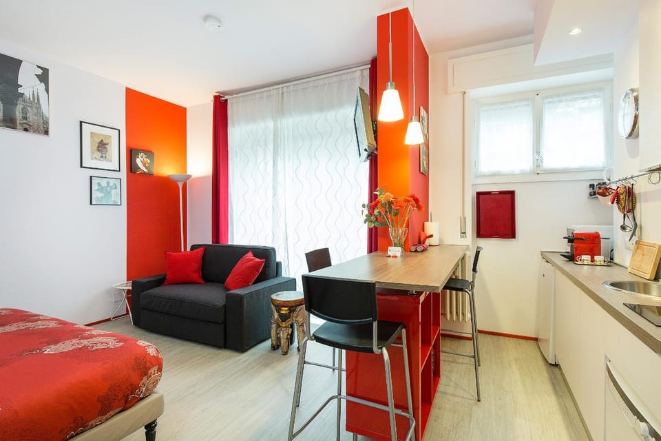 Coffee/tea facilities, Kitchen or kitchenette, Dining area