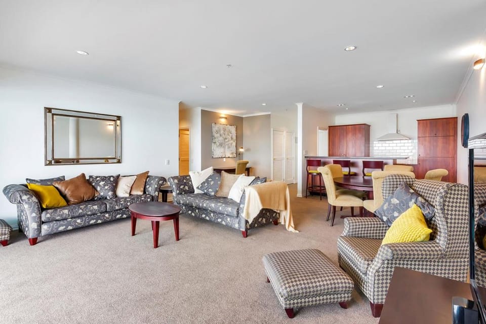 QV Stays Absolute Waterfront Stunner Apartment in Auckland
