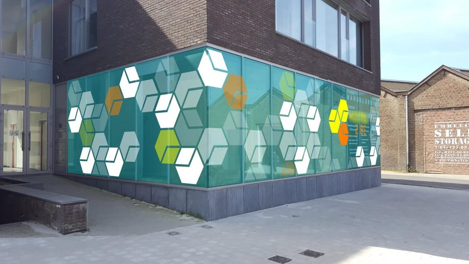 Property building, Facade/entrance, Property logo or sign