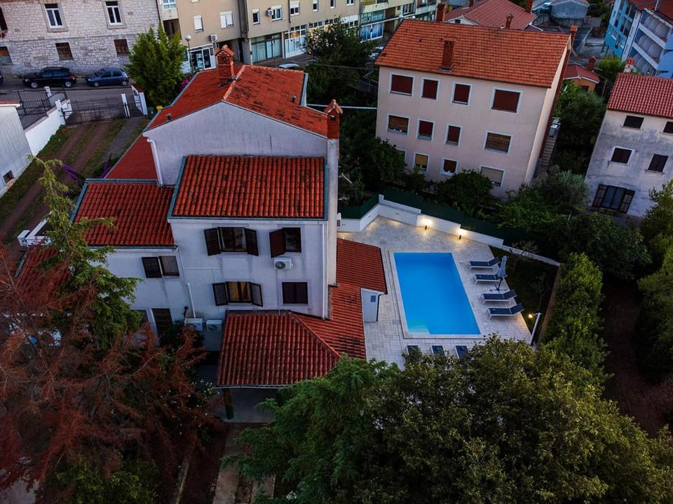 Big private swimming pool Moonvidal residence Apartment in Pula