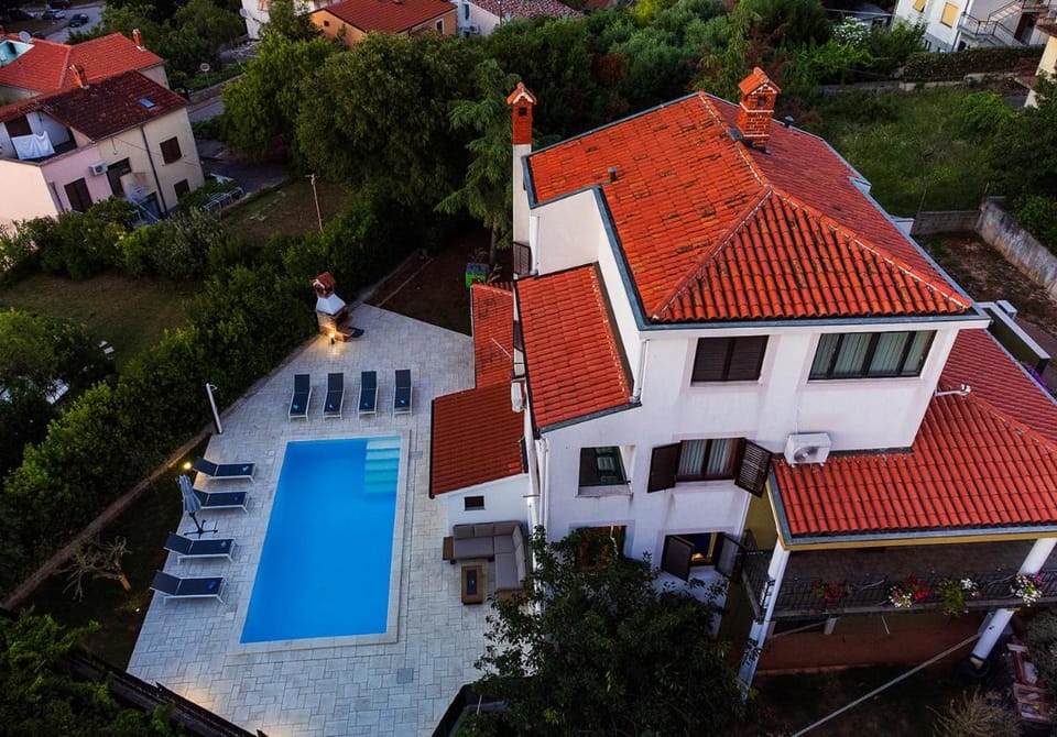 Big private swimming pool Moonvidal residence Apartment in Pula