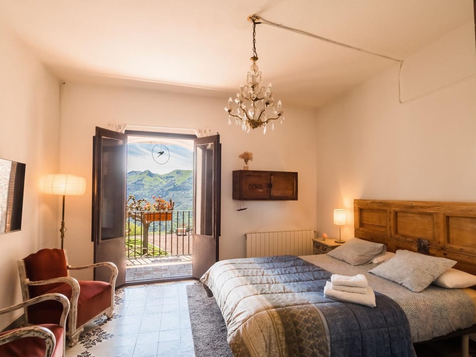 Masovería Ca la Maria Country House in Selva