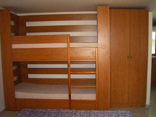 Bedroom, bunk bed