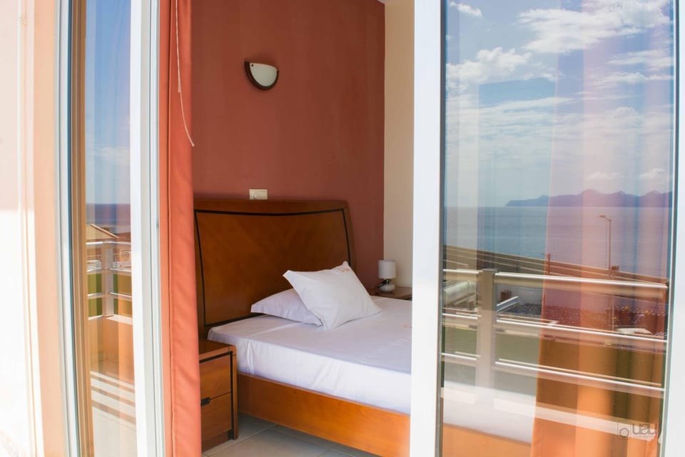 Bed, Natural landscape, View (from property/room), Balcony/Terrace, Bedroom, Sea view