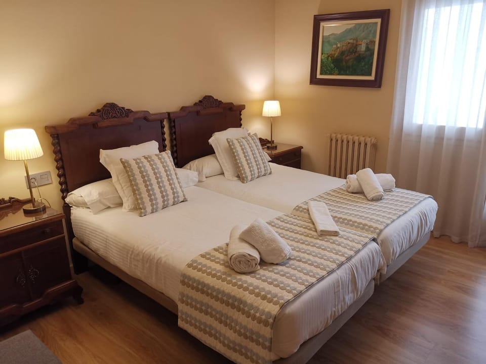 Apartament El Miracle Apartment in Cardona