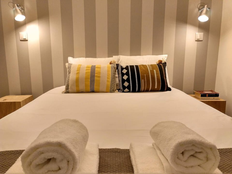 Bed, Decorative detail
