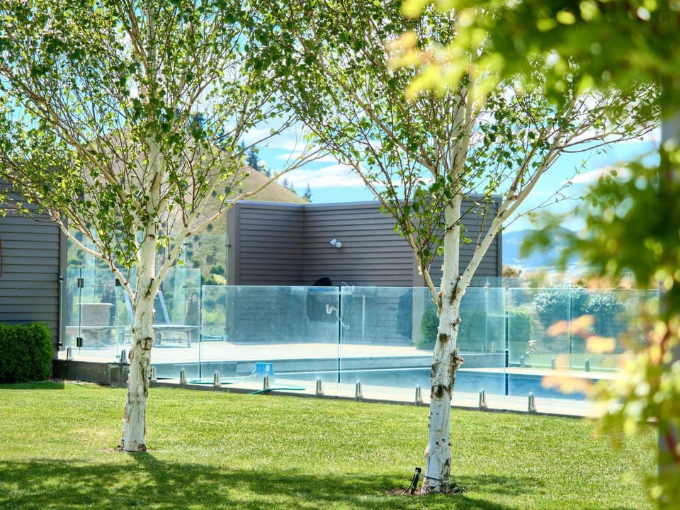 Property building, Garden view