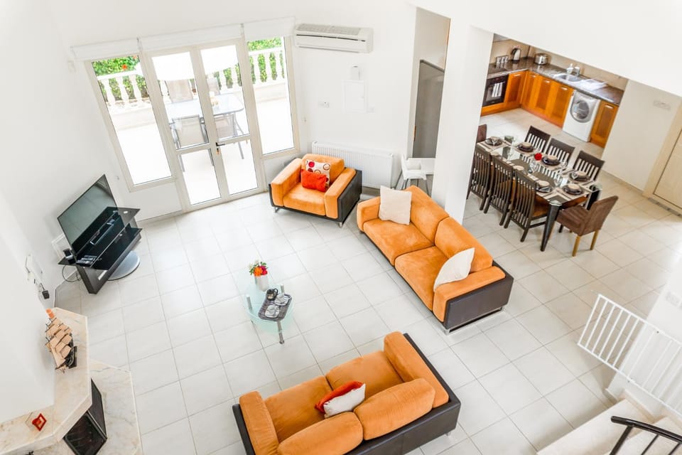 Villa Deja Blue by Ezoria Villas Villa in Peyia