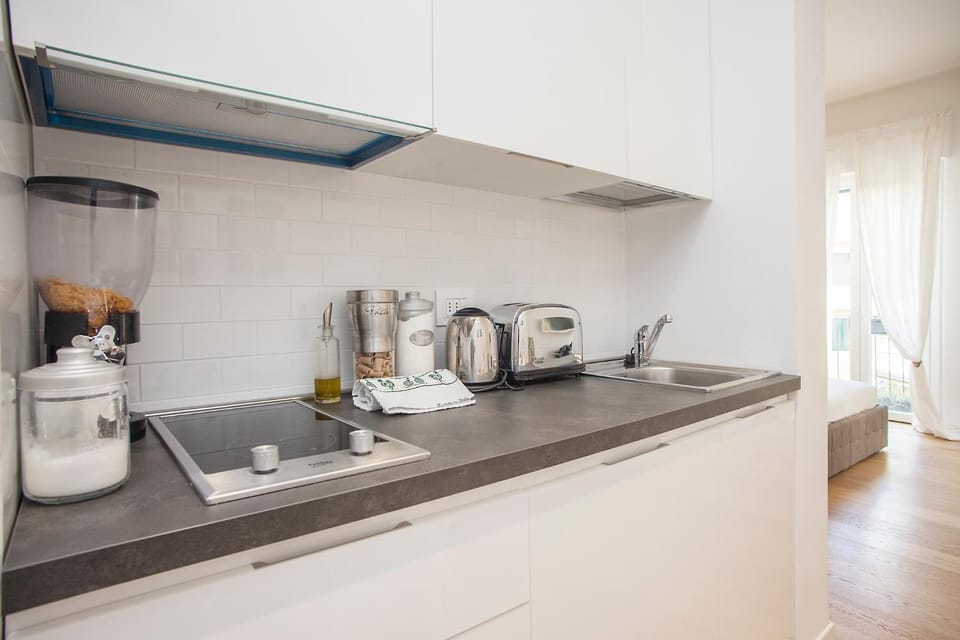Coffee/tea facilities, Kitchen or kitchenette
