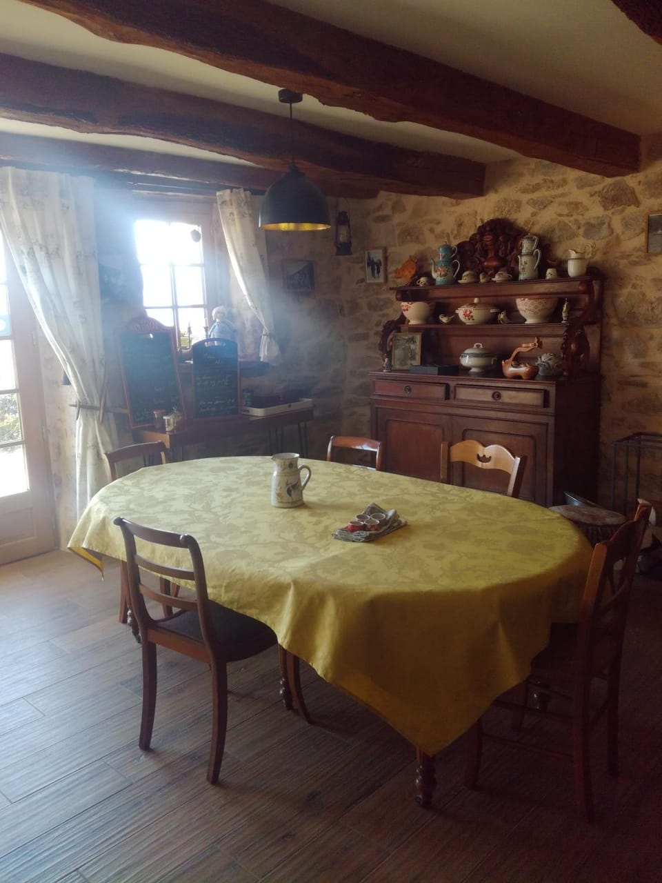 Communal lounge/ TV room, Dining area