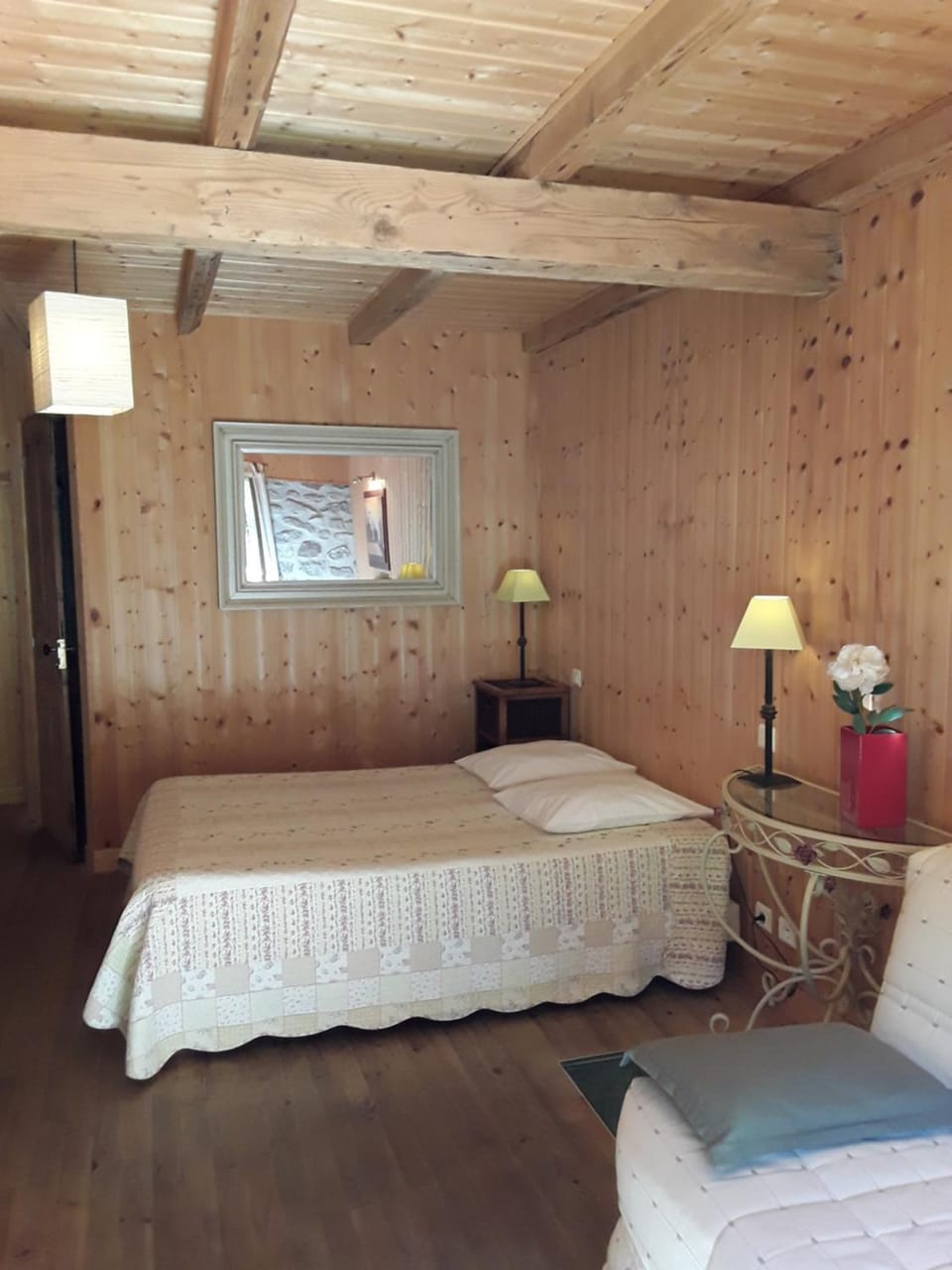 L'AUBERGE CHEZ LEON Bed and Breakfast in Provence-Alpes-Côte d'Azur