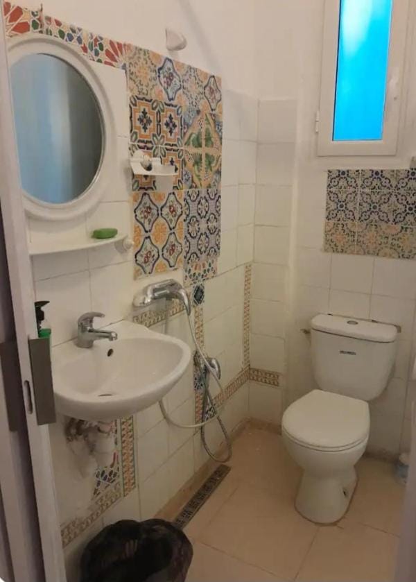 The 18, Marsa Guest House Bed and Breakfast in Tunis Governorate, Tunisia