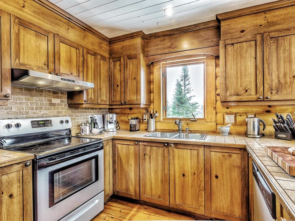 Le Mont-Tremblant - Résidences Boutique Chalet in Ontario