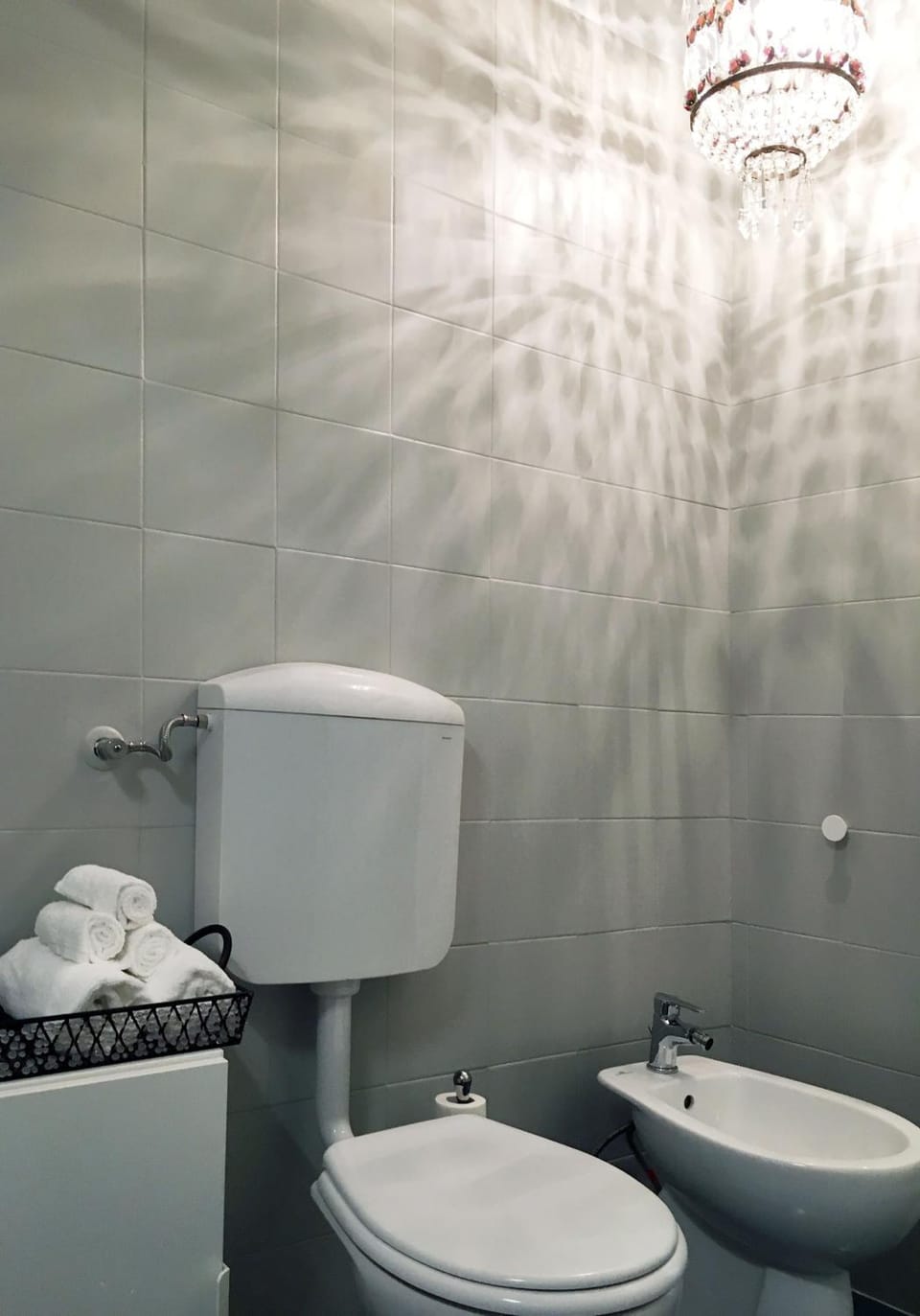 Toilet, Bathroom, bidet, towels